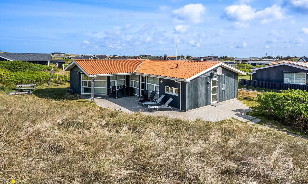 Hvide Sande House | Pet friendly home in Hvide Sande with sauna