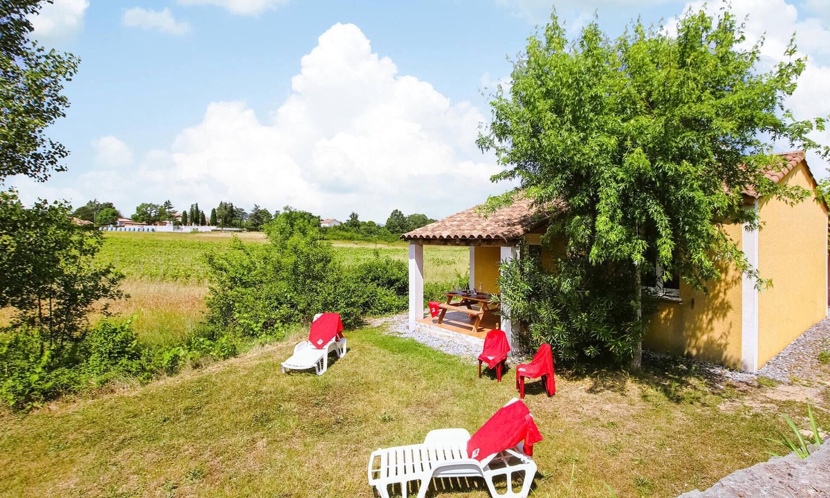 Grospierres House | Pet friendly home in Grospierres