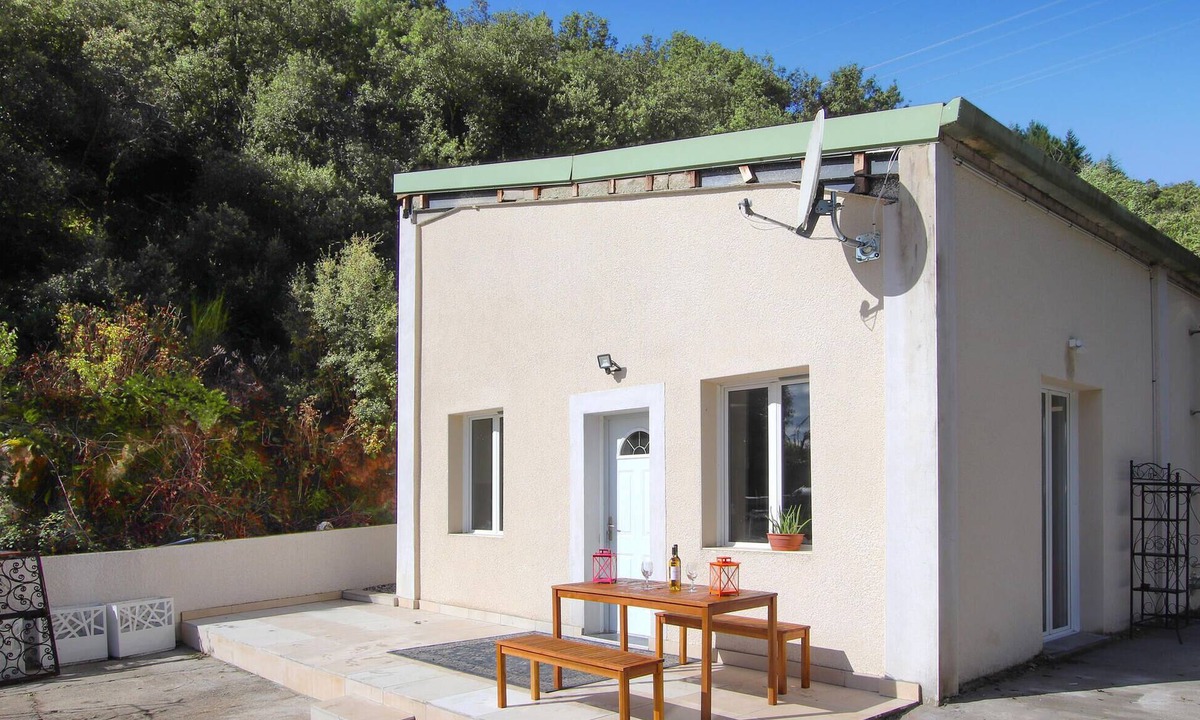 Saint-Peray House | Pet friendly home in Saint-Péray with sauna