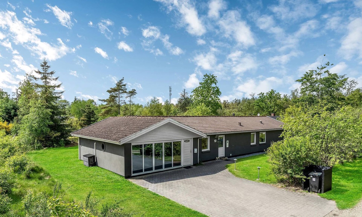 Ho House | Pet friendly home in Blåvand with sauna