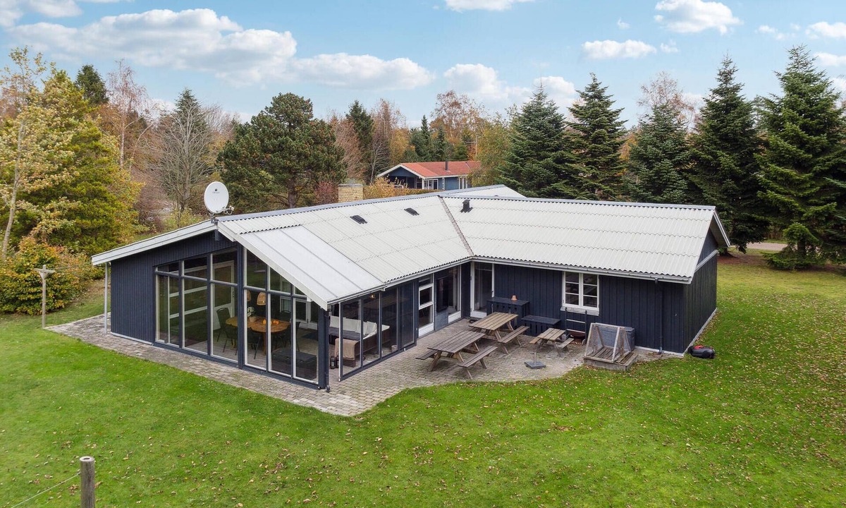 Bøtø By House | Pet friendly home in Væggerløse with sauna