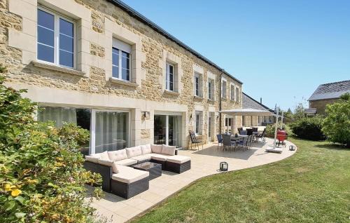 Flaignes-Havys House | Pet Friendly Home In Flaignes-Havys With Wifi