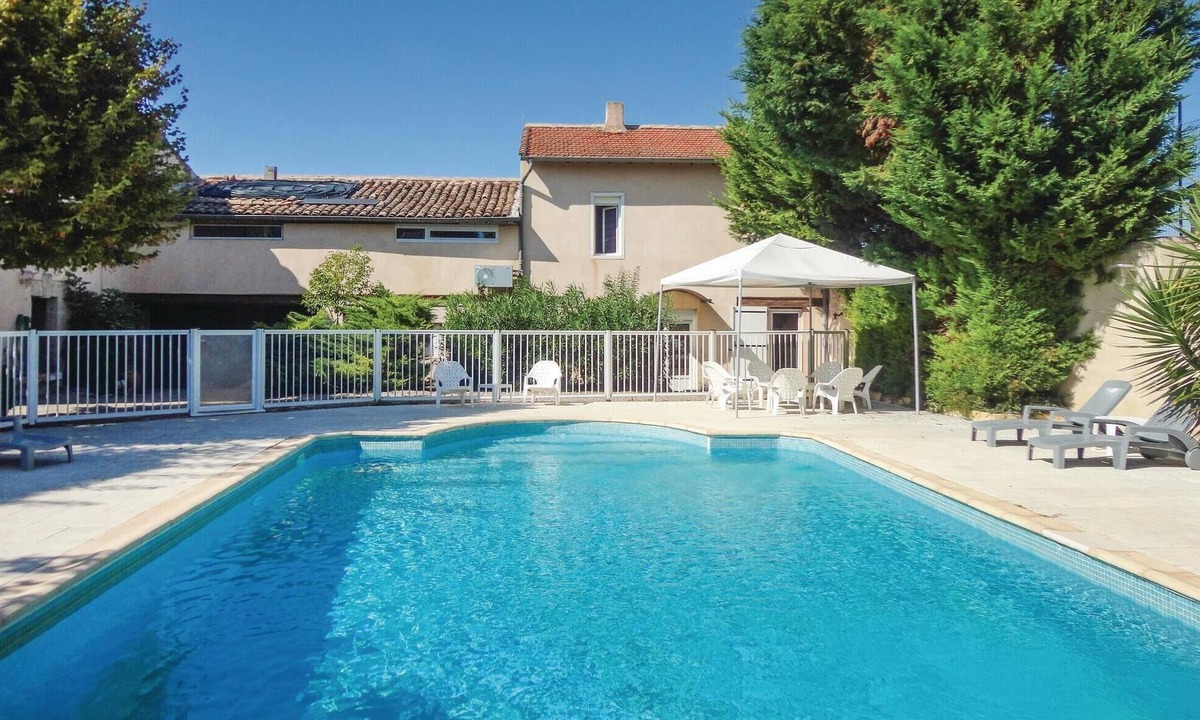 Montagnac House | Pet friendly home in Montagnac