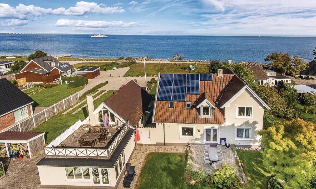 Frørup House | Pet friendly home in Frørup with sauna