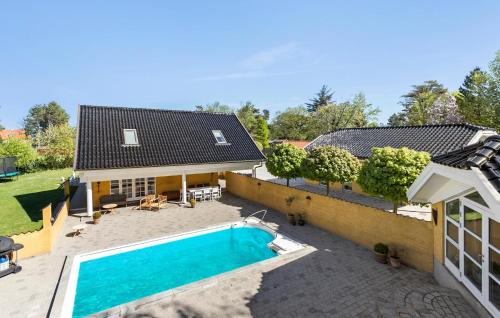Smidstrup Strand House | Pet Friendly Home In Gilleleje