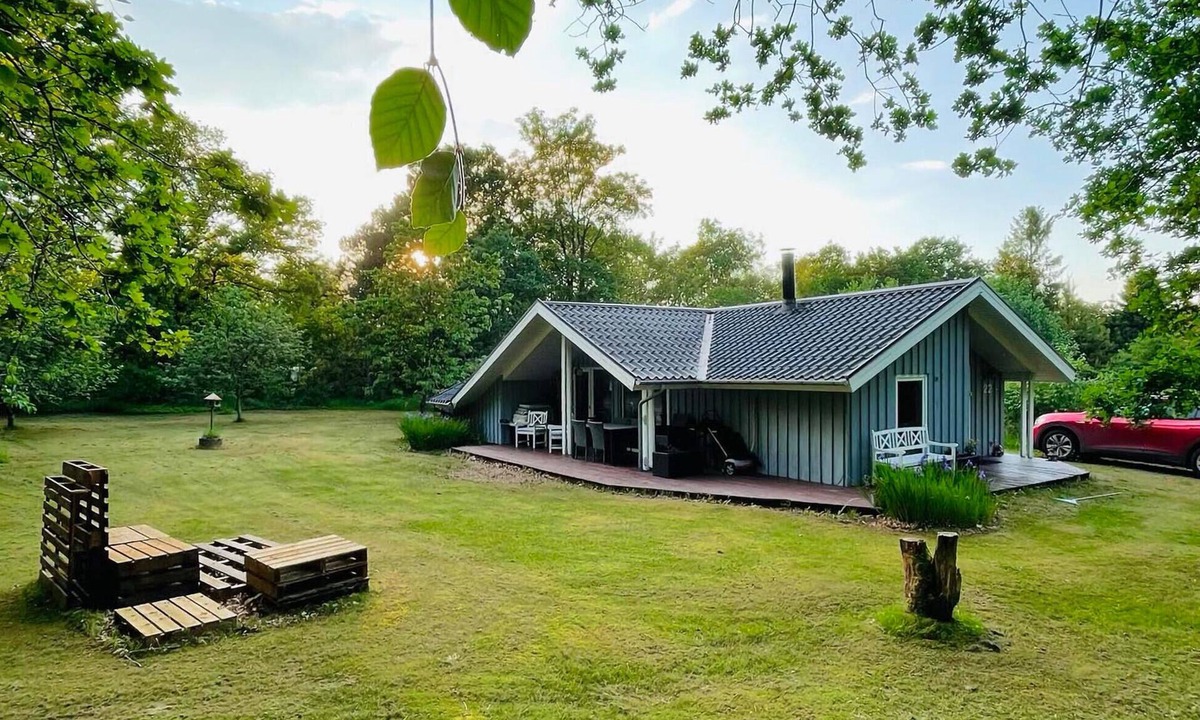 Skygge House | Pet friendly home in Give with sauna