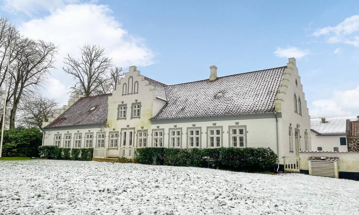 Brydegaard House | Pet friendly home in Haarby with sauna