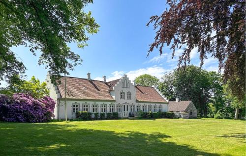 Brydegaard House | Pet Friendly Home In Haarby With Sauna