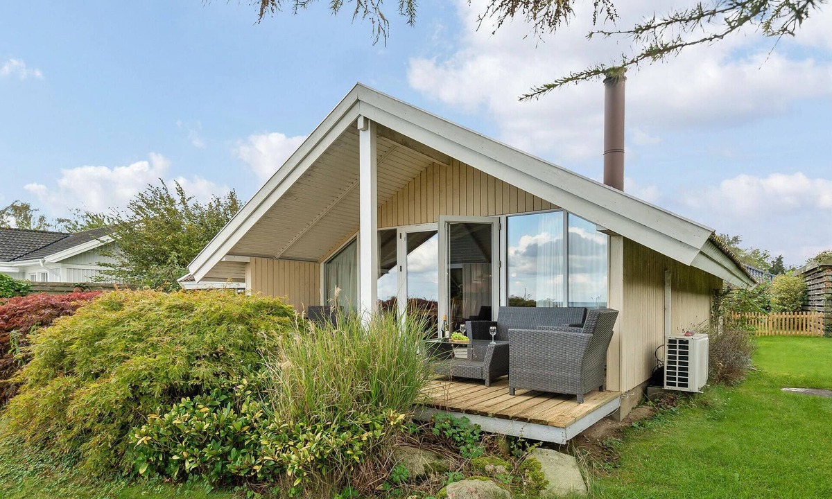 Strøby Egede House | Pet friendly home in Køge with WiFi