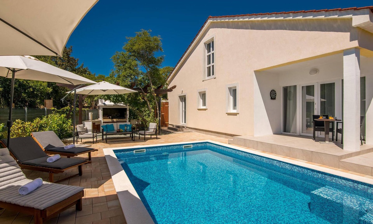 Kras House | Pet friendly home in Kras
