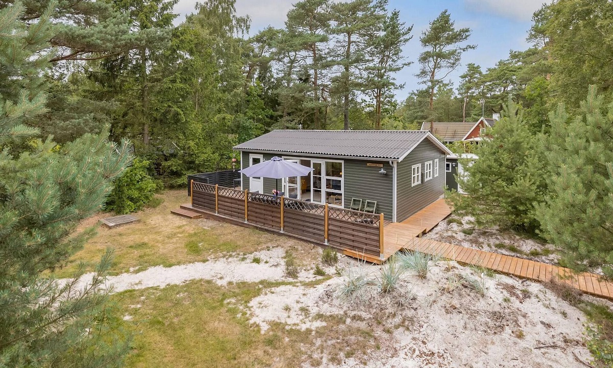 Bedegaard House | Pet friendly home in Nexø with WiFi
