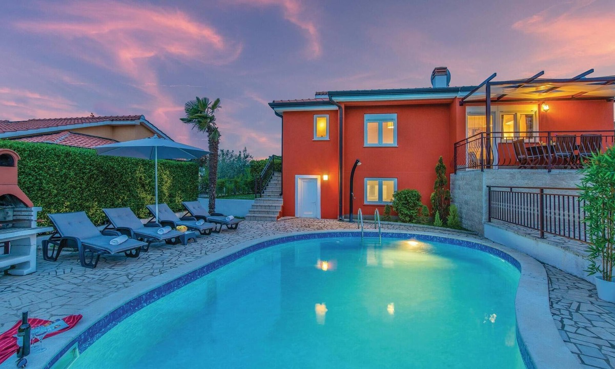 Montizana House | Pet friendly home in Porec