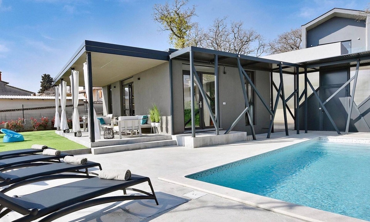 Baderna House | Pet friendly home in Porec