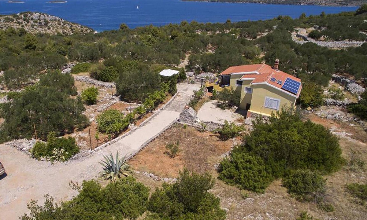Island Dugi Otok House | Pet friendly home in Sali with WiFi