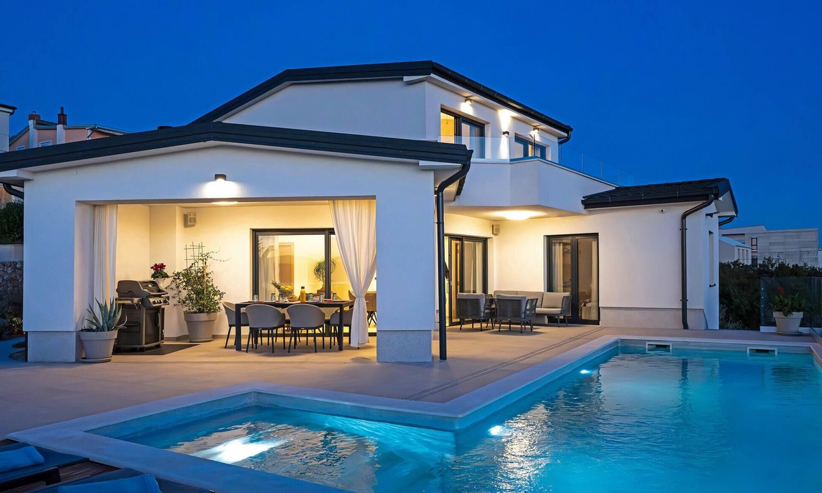 Smrika House | Pet friendly home in Smrika with WiFi