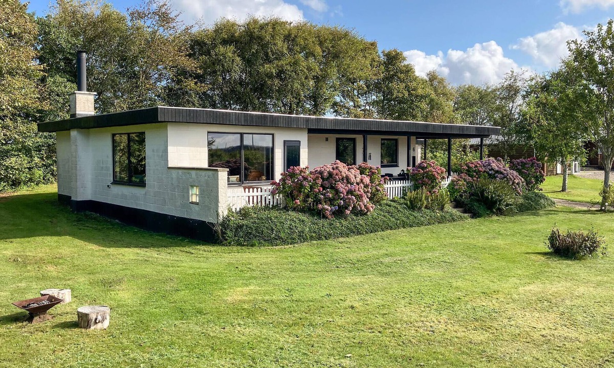 Remmer Strand House | Pet friendly home in Struer with WiFi