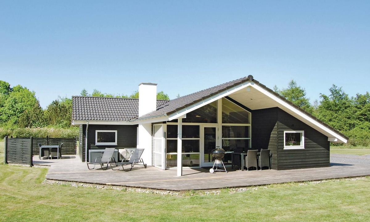 Arrild Ferieby House | Pet friendly home in Toftlund with sauna