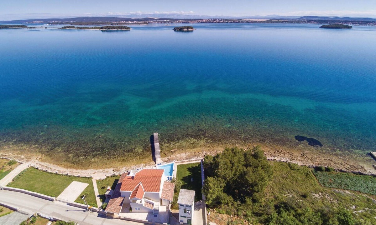 Kraj House | Pet friendly home in Tkon