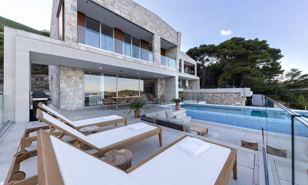 Vis House | Pet friendly home in Vis with sauna