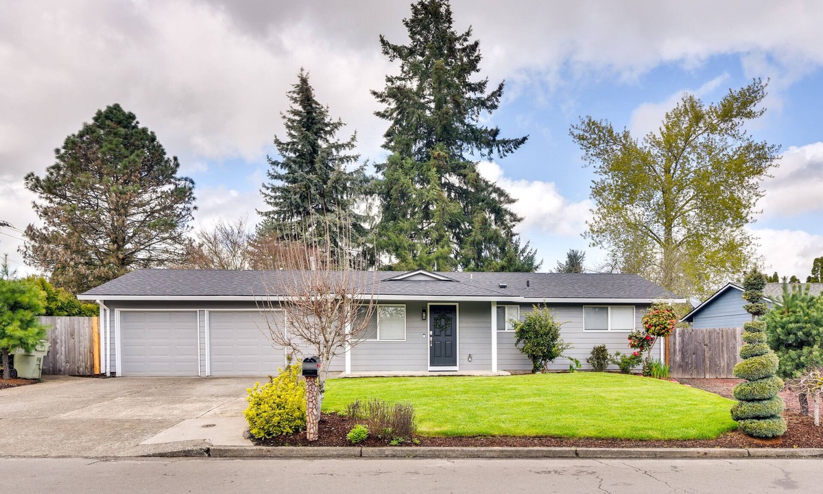 Aloha House | Pet Friendly Home Near Intel and Nike!