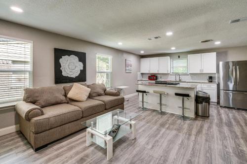 Mesquite House | Pet-Friendly Home Near Dallas w/Private Backyard