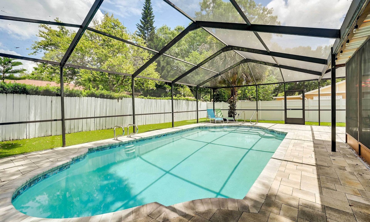 Palm Harbor House | Pet-Friendly Home w/Pool in Palm Harbor!