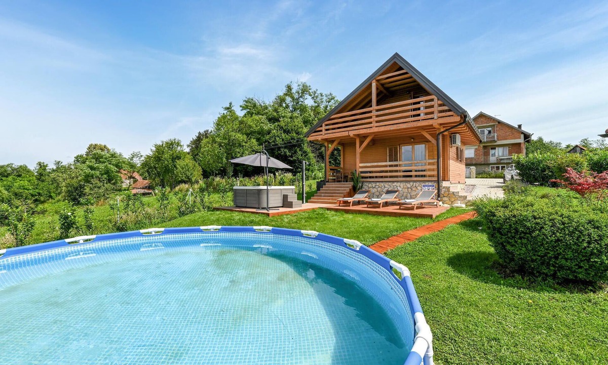 Tuhelj House | Pet friendly home in Glogovec Zagorski