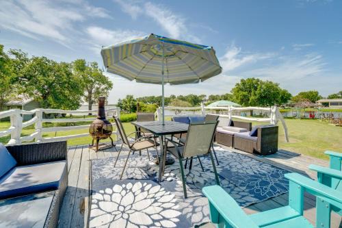 Tow House | Pet-Friendly Lake Buchanan Retreat w/Fire Pit!