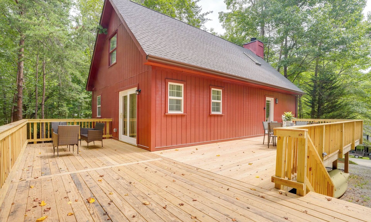 Lake Monticello House | Pet-Friendly Lake Monticello Home w/Perks!