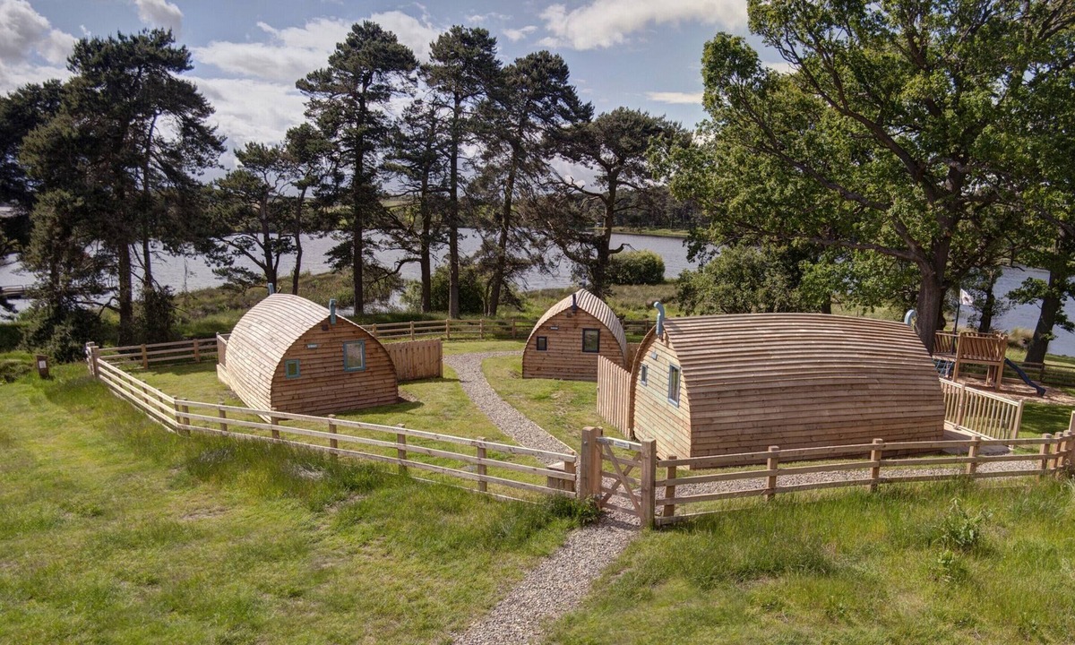 Langley-on-Tyne Ski Chalet | Pet-friendly Lakeside Cabin