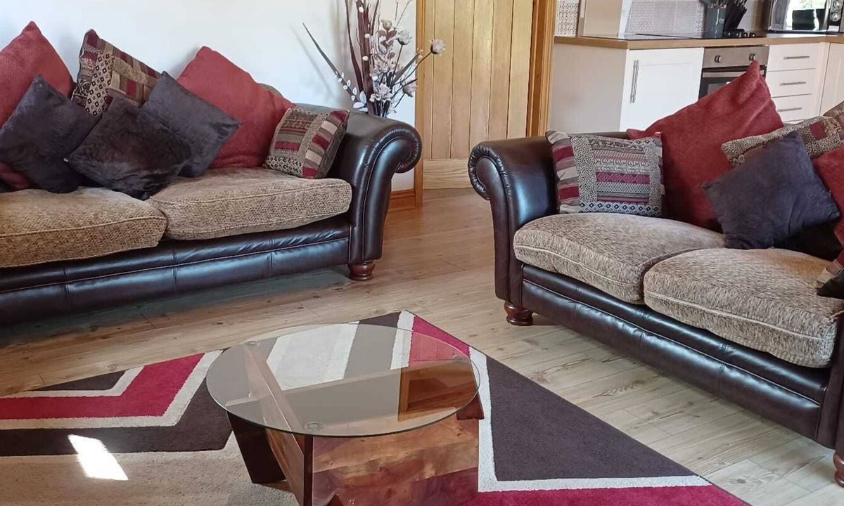 Little Stukeley Apartment | Pet Friendly Lodge for 2 Guests