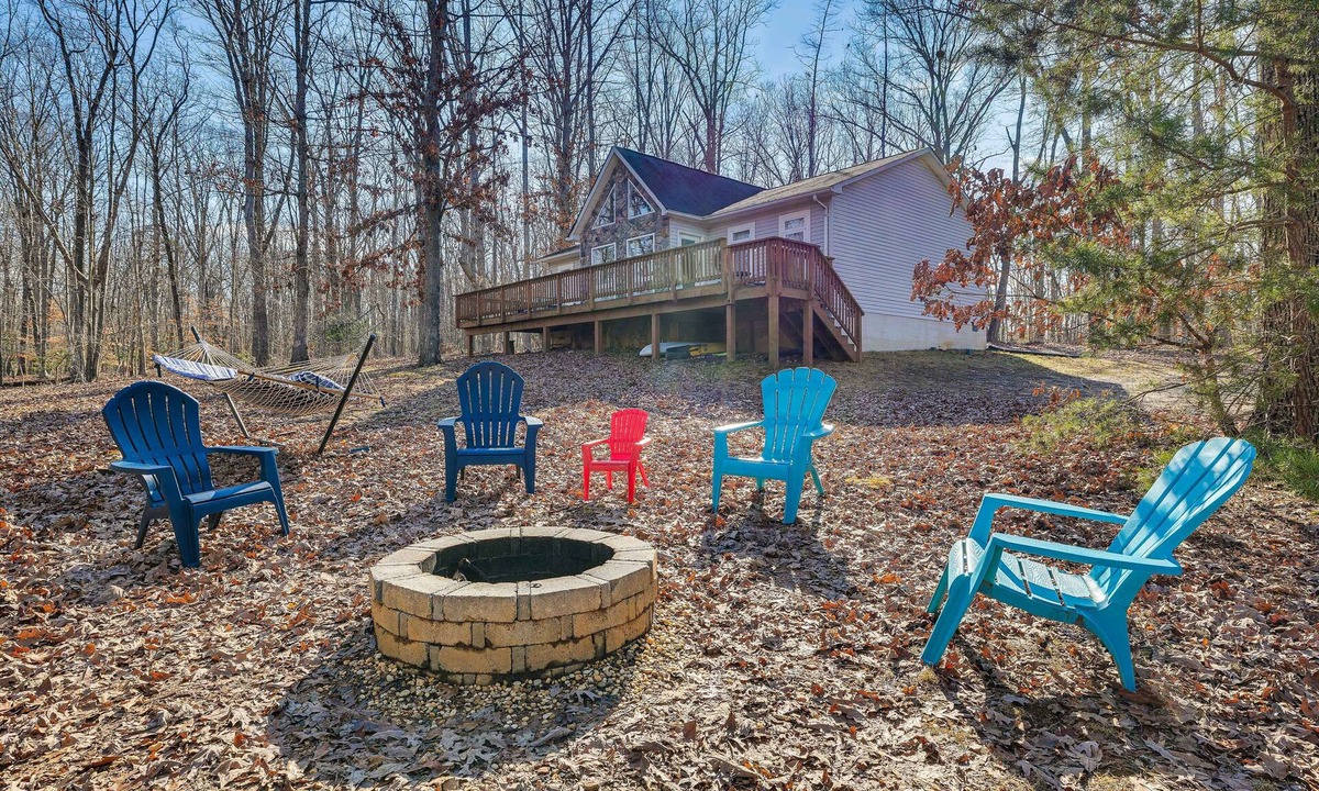 Cats Paw House | Pet-Friendly Mineral Vacation Rental By Lake Anna