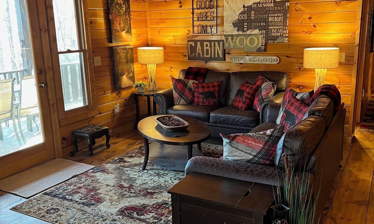 Morganton Cabin | Pet friendly MOUNTAIN CABIN minutes to BLUE RIDGE