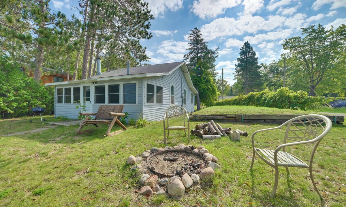 Indian River Cabin | Pet Friendly Mullett Lake Cabin w/Dock!
