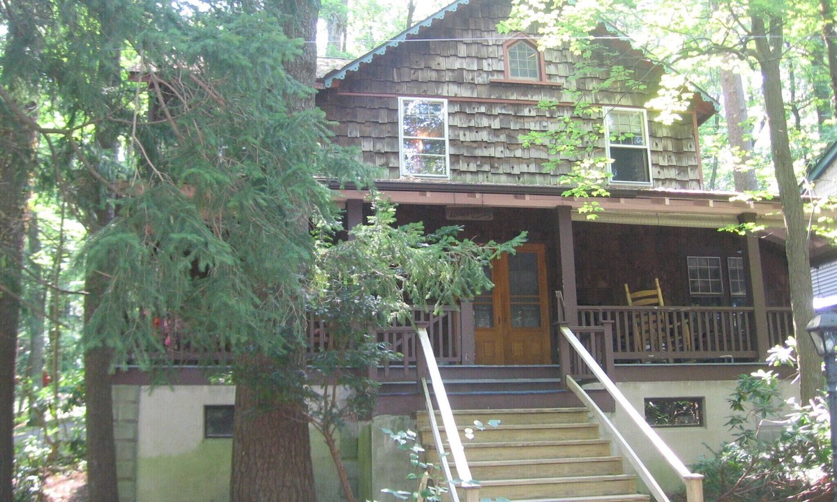 Mount Gretna Cottage | Pet Friendly on Penn