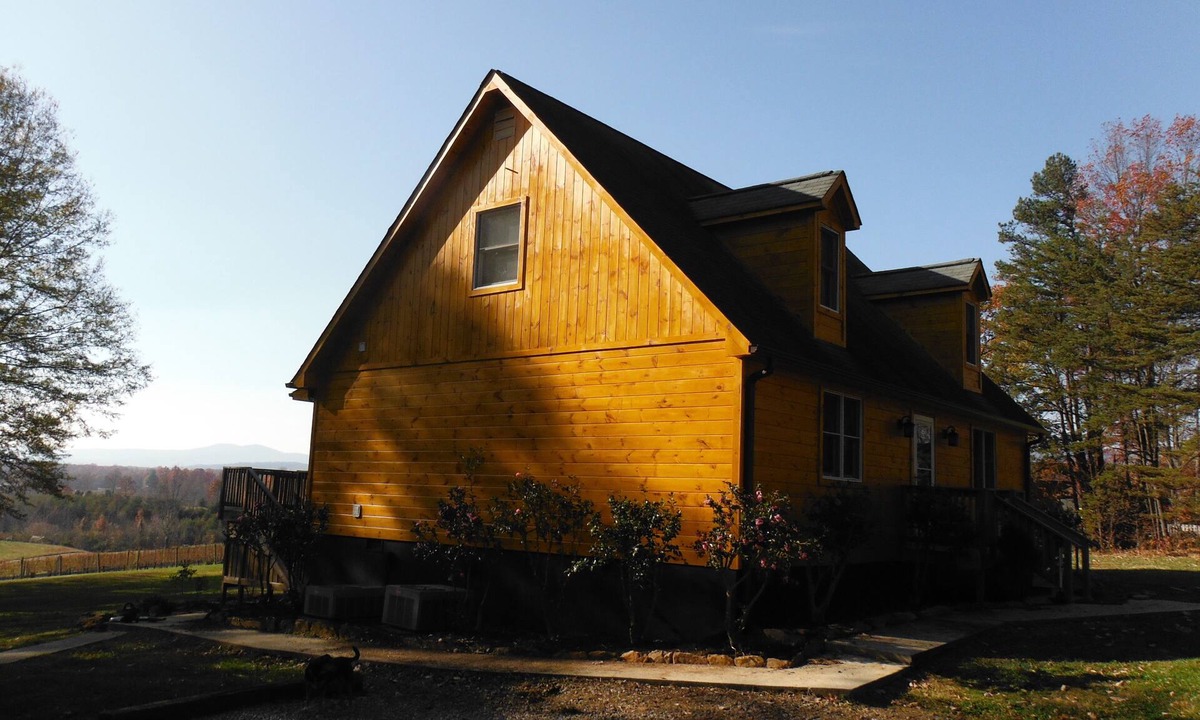 Mount Airy Cabin | Pet Friendly Rental Cabin In The Heart Of Wine Country