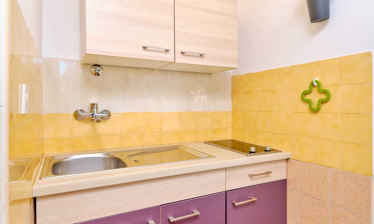 Cove Murtar Apartment | Pet-Friendly Retreat for Two