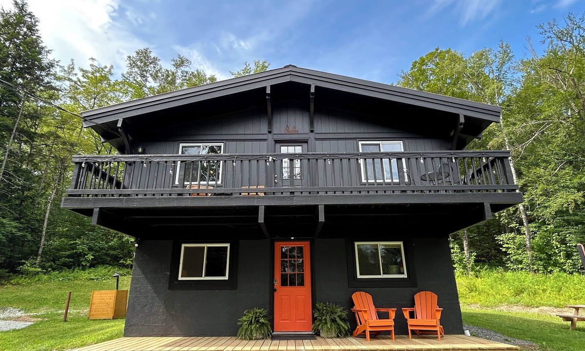 Ludlow Ski Chalet | Pet-friendly retreat in the Vermont woods near Ludlow