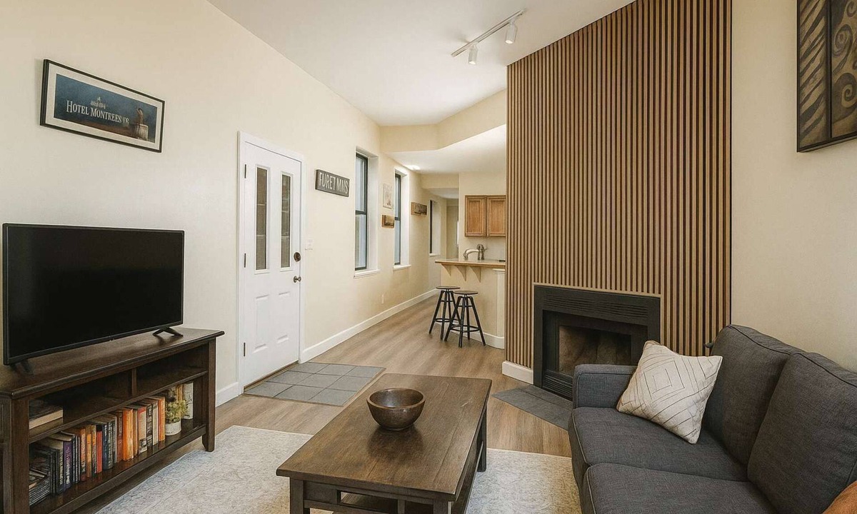 Soulard House | Pet-Friendly Soulard Townhouse · 2BR/2BA · Parking + Rooftop Deck