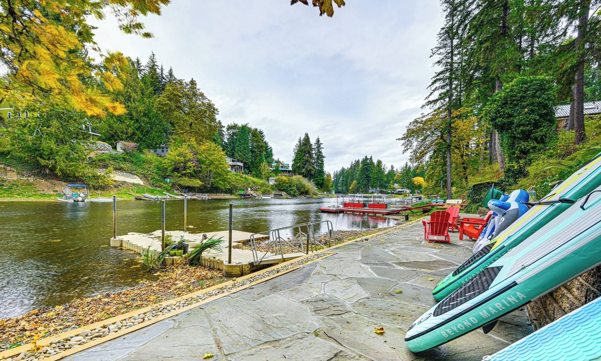 East Olympia Apartment | Pet-Friendly Studio w/Fire Pit in Olympia!