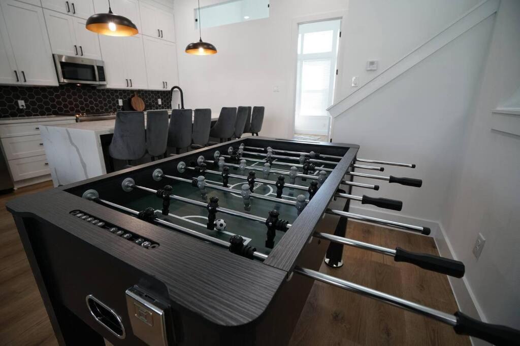 Northside Villa | Pet Friendly Stylish 4 Bedroom home Close to All
