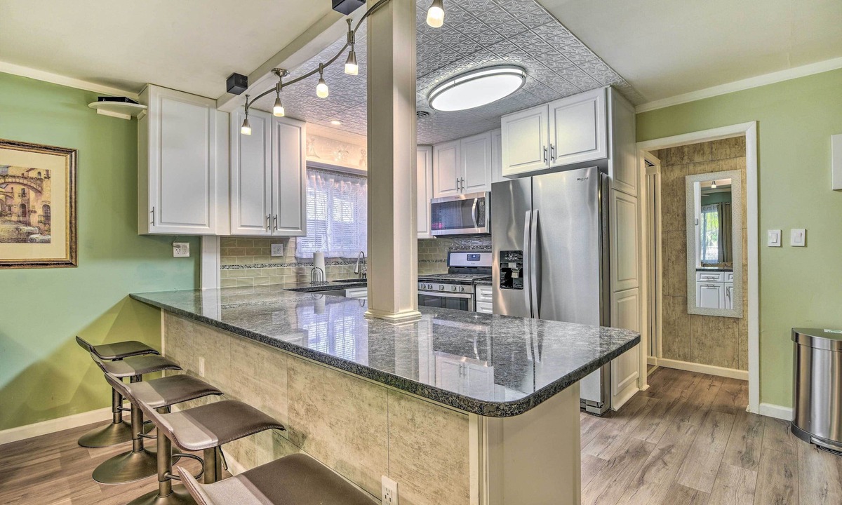Taylor Cottage | Pet-friendly Taylor Home w/Backyard Oasis!