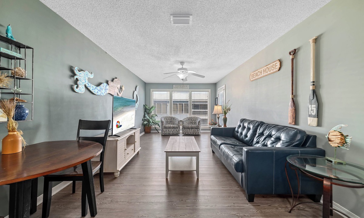 Gulf Shores Condo | PET FRIENDLY, TWO POOLS, LAGOON PIER, CONVENIENT TO THE BEACH, BEACHY DECOR