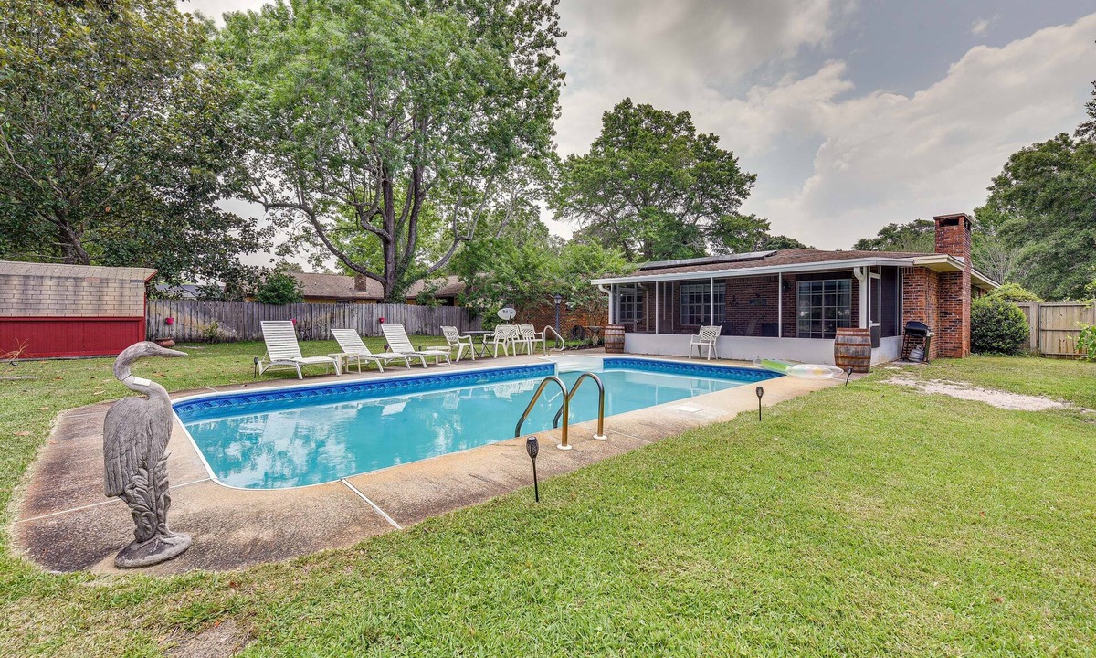 Fort Walton Beach House | Pet-Friendly Fort Walton Beach Home w/Pool