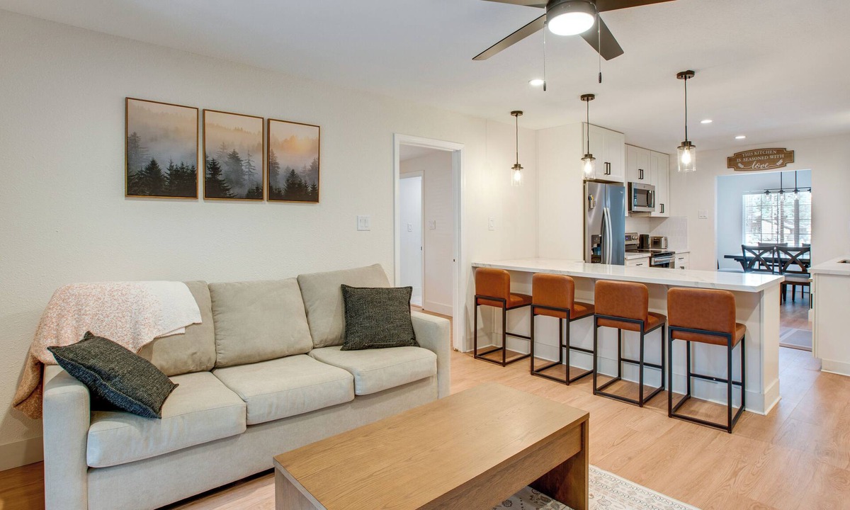 Sierra Tract House | Pet Friendly w/Yard! Fully Updated Tahoe Home