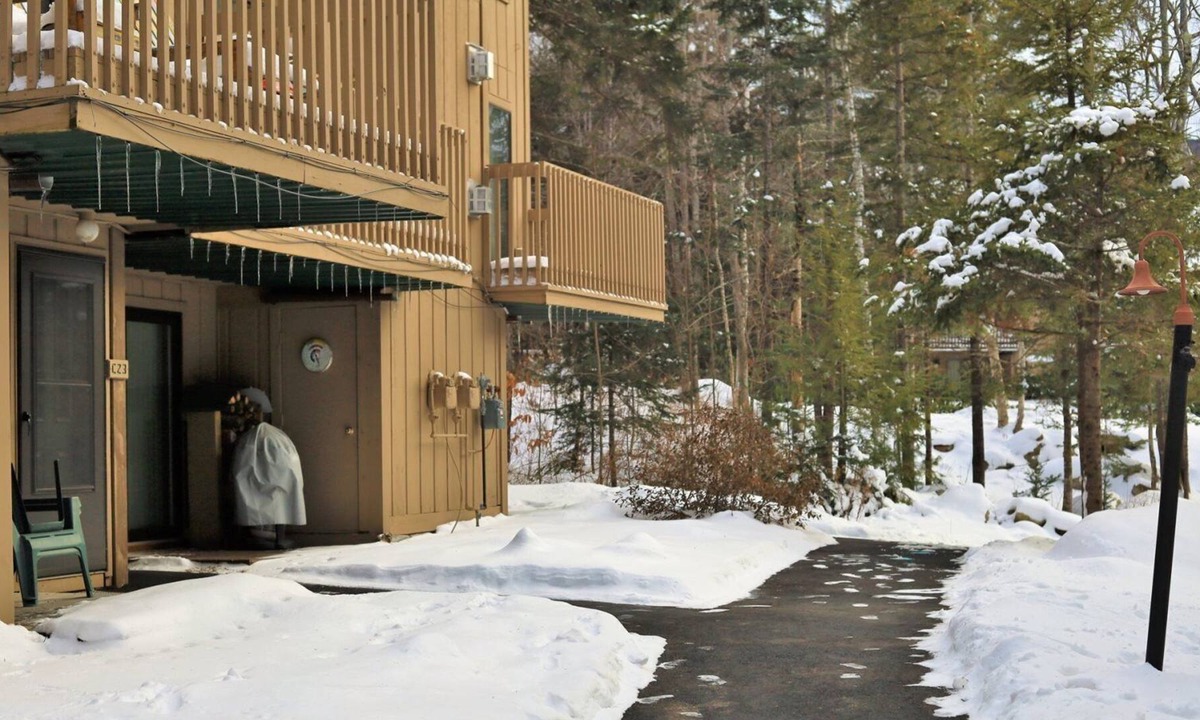 Waterville Valley Condo | Pet Friendly Condo in Waterville Valley - Newly Refinished!