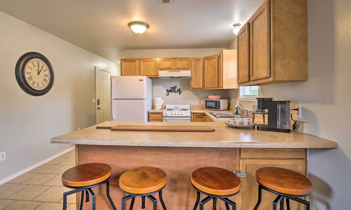 West Plains House | Pet-Friendly West Plains Home Near Downtown!