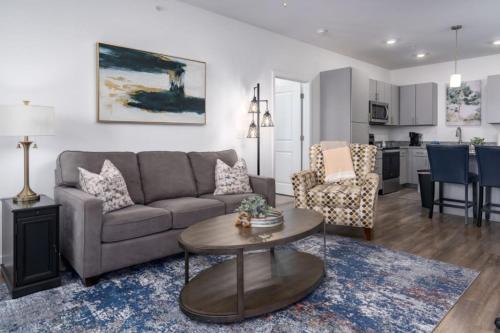 Pelham Apartment | PetFriendly Getaway with Pool and Gym