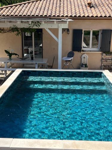 Montrem House | Petit coin de paradis Périgourdin