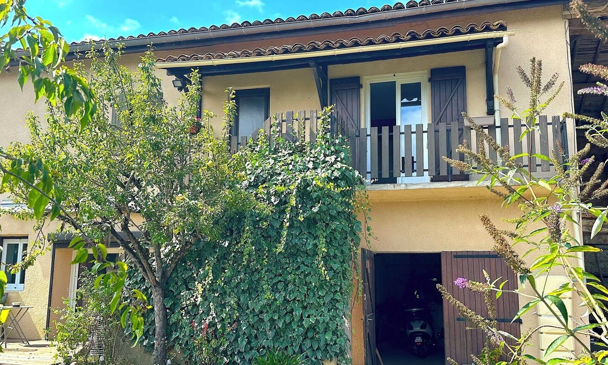 Ventenac Cottage | Petit Coin de Verdure au Cœur D'un Petit Village Ariégeois